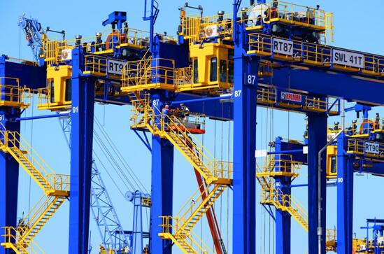 工程機(jī)械租賃 驅(qū)動(dòng)現(xiàn)代經(jīng)濟(jì)發(fā)展的重要引擎